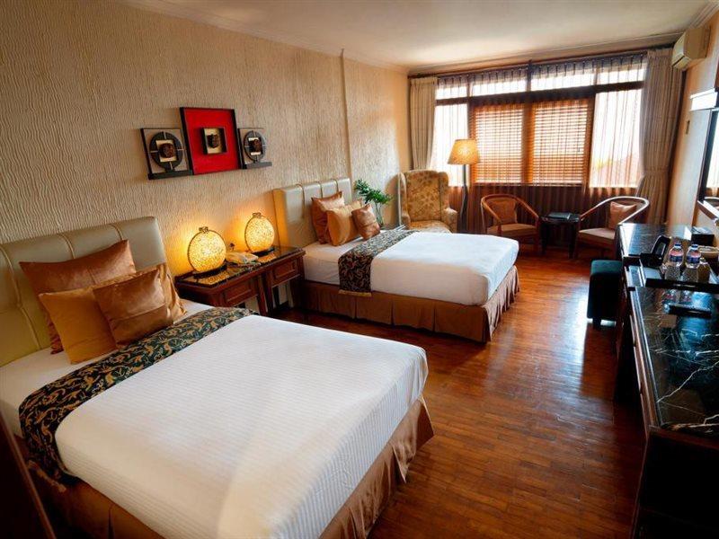 The Valley Resort Hotel Cimenyan Extérieur photo