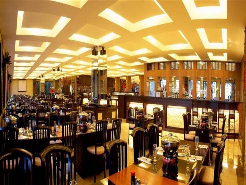 The Valley Resort Hotel Cimenyan Extérieur photo