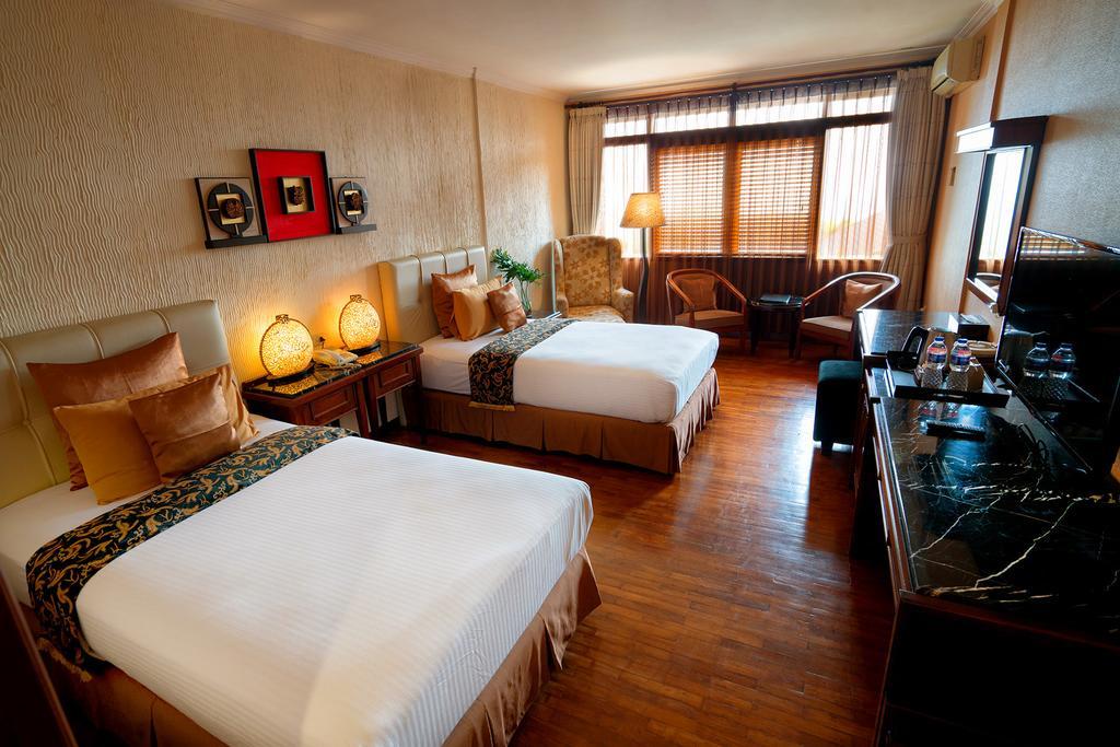 The Valley Resort Hotel Cimenyan Extérieur photo