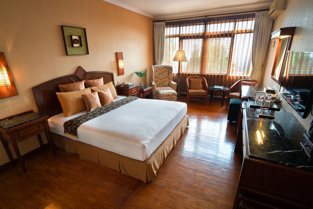 The Valley Resort Hotel Cimenyan Extérieur photo